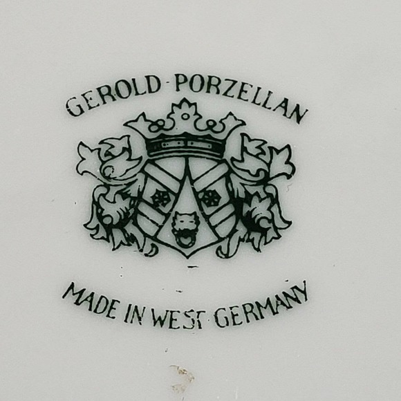 Gerold Porzellan Bavaria Large Heart Shaped Trinket Box Made In West Germany - Picture 6 of 6